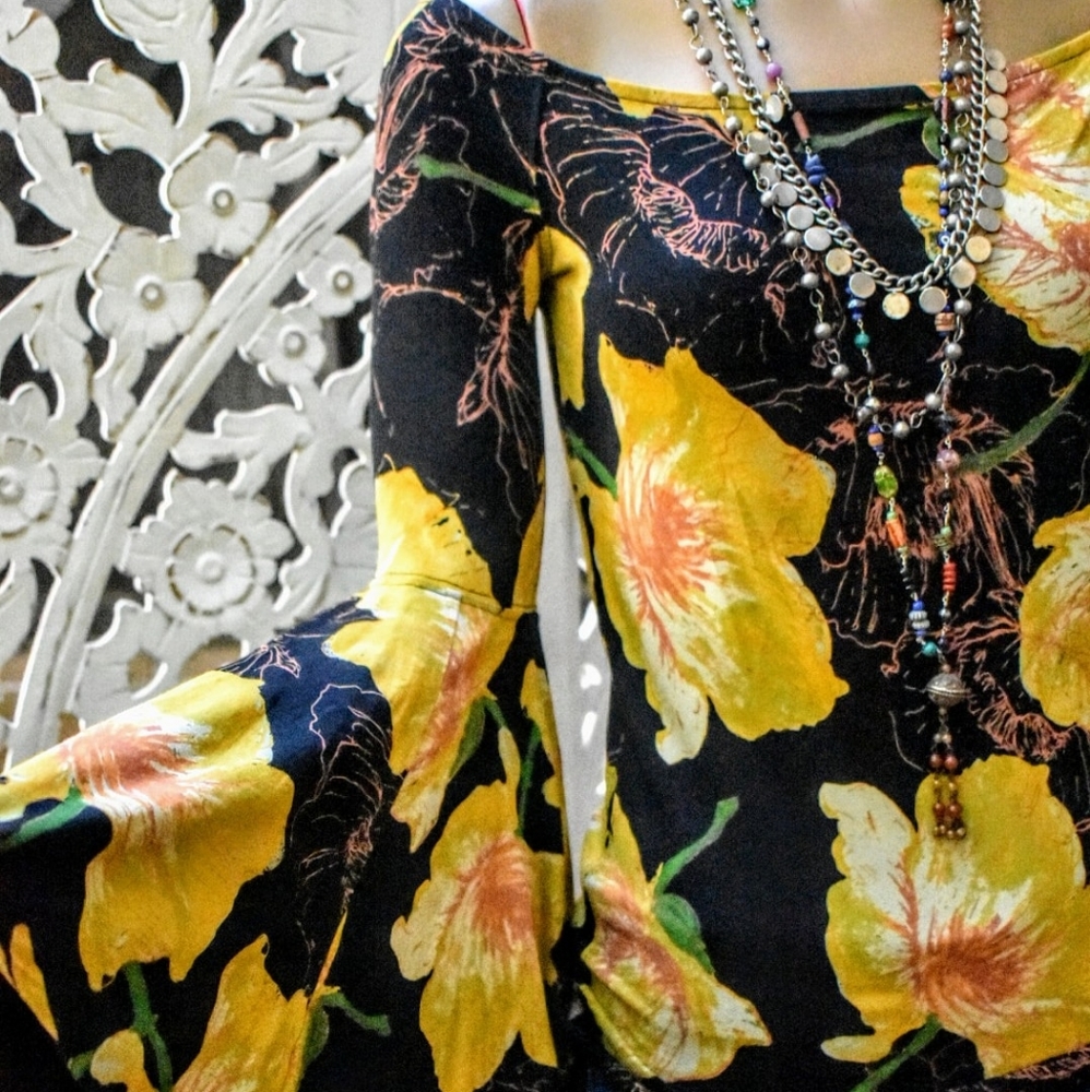RARE We the Free bell sleeve poppy print top